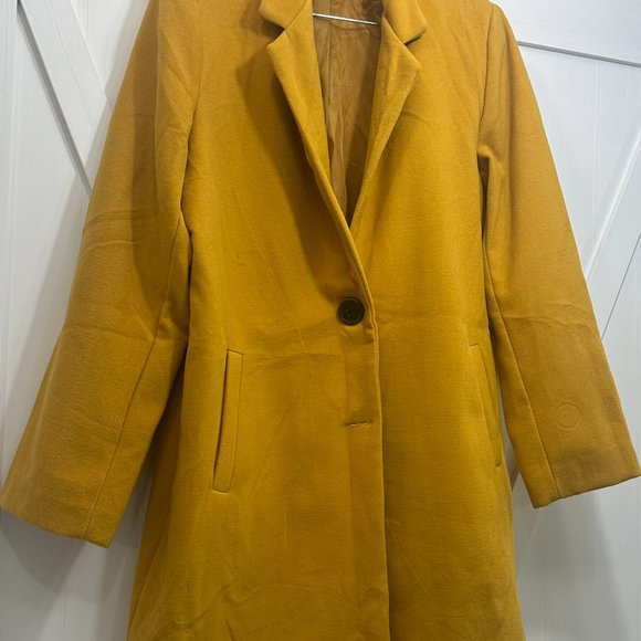 winter coat - Picture 3 of 4